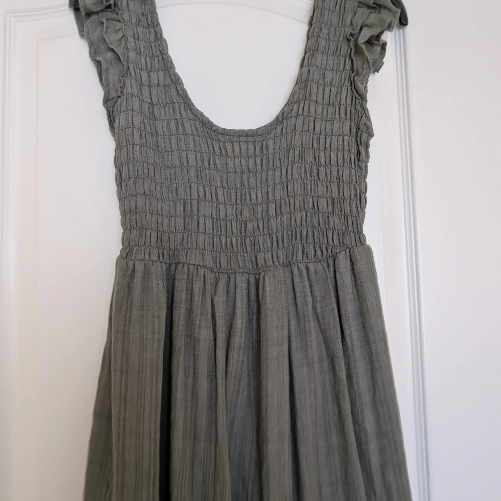 Green Maxi Dress  Penelope Rose Size Medium - Picture 4 of 9